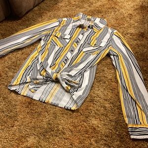 Passport Women’s Medium Striped Long Sleeve Button Up Blouse